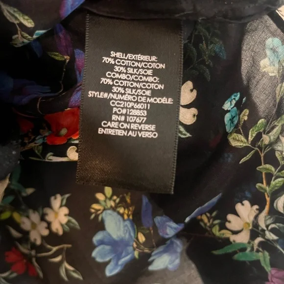 Alice + Olivia Floral Sheer Blouse | Smocked Sleeves | Missing button - Picture 9 of 10